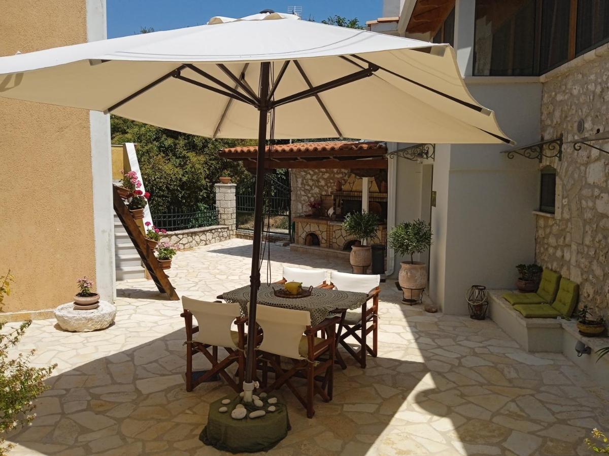 Kariá La Casa Di Bella A Tradional Stone House With Barbecueヴィラ エクステリア 写真