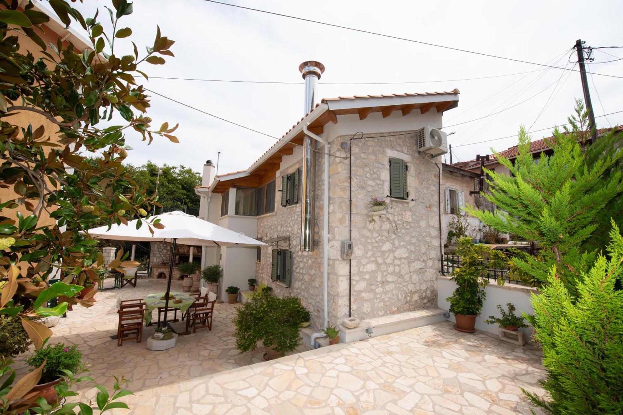 Kariá La Casa Di Bella A Tradional Stone House With Barbecueヴィラ エクステリア 写真